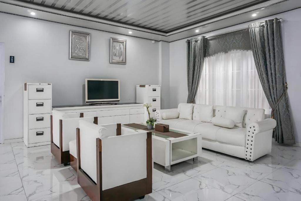 Capital O 93794 Athallah Homestay Syariah Бандар-Лампунг Экстерьер фото